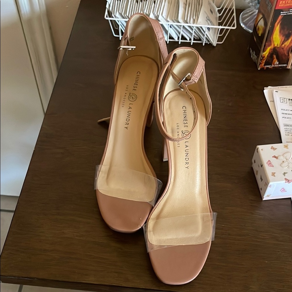 Chinese Laundry Tan Heels Minimalist Design